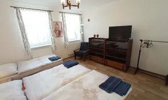 ŘÍPEC - apartmán - foto číslo 17