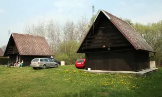 BLATO - 2 malé chatky - foto číslo 5