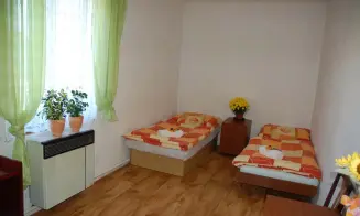 NOVOSEDLY NAD NEŽÁRKOU - chalupa - foto číslo 7