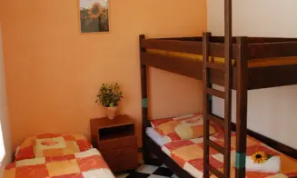 NOVOSEDLY NAD NEŽÁRKOU - chalupa - foto číslo 6