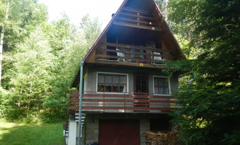 LOČENICE - chata - hlavní obrázek