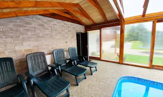 PŘÍCHOVICE - chata s vnitřním bazénem - foto číslo 13