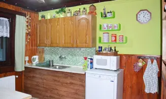 PŘÍCHOVICE - chata s vnitřním bazénem - foto číslo 3