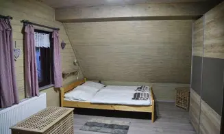 PŘÍCHOVICE - chata s vnitřním bazénem - foto číslo 9