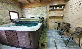 PŘÍCHOVICE - chata s vnitřním bazénem - foto číslo 19