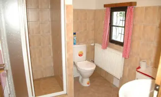 JÍLOVÉ U DRŽKOVA - chalupa - foto číslo 2