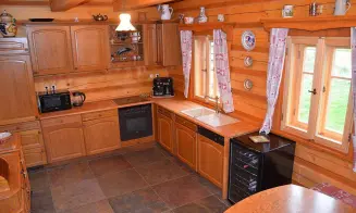 JÍLOVÉ U DRŽKOVA - stylová roubenka - foto číslo 17