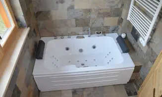 JÍLOVÉ U DRŽKOVA - stylová roubenka - foto číslo 1