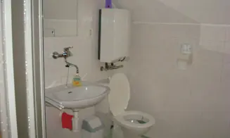 JANOV NAD NISOU - chalupa - foto číslo 2