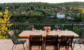 ZNOJMO - luxusní apartmán s bazénem - foto číslo 12