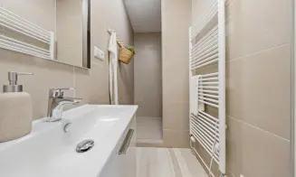ZNOJMO - luxusní apartmán s bazénem - foto číslo 6