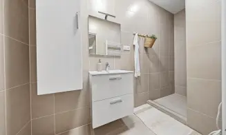 ZNOJMO - luxusní apartmán s bazénem - foto číslo 1