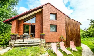 JEVIŠOVICE -  chata + malá chatka