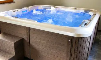 JEVIŠOVICE -  chata + malá chatka - foto číslo 8