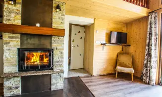 JEVIŠOVICE -  chata + malá chatka - foto číslo 24