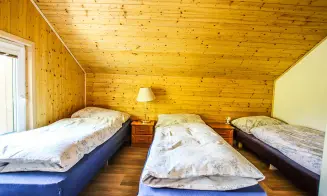 JEVIŠOVICE -  chata + malá chatka - foto číslo 17