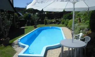 PODHRADÍ NAD DYJÍ - chata se zapuštěným bazénem - foto číslo 20