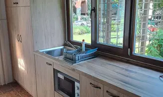 PODHRADÍ NAD DYJÍ - chata se zapuštěným bazénem - foto číslo 13