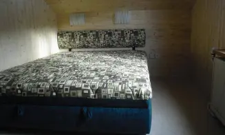 PODHRADÍ NAD DYJÍ - chata se zapuštěným bazénem - foto číslo 17