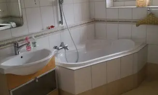 HOLŠTEJN - 2 apartmány - foto číslo 18