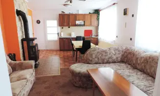 DOBŘÍNSKO - chalupa s bazénem - foto číslo 12