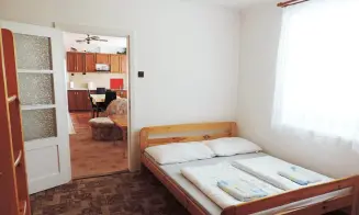 DOBŘÍNSKO - chalupa s bazénem - foto číslo 15