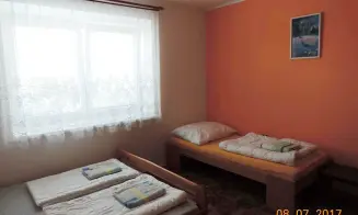 DOBŘÍNSKO - chalupa s bazénem - foto číslo 9