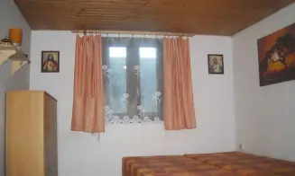 JEDOVNICE - chata - foto číslo 19