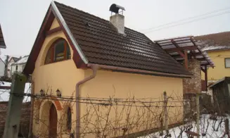 MUTĚNICE - chata - vinný sklípek - foto číslo 1