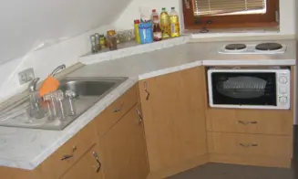 MUTĚNICE - chata - vinný sklípek - foto číslo 3