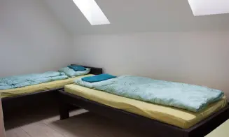 MUTĚNICE - sklípek - foto číslo 5