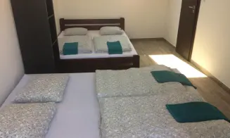 MUTĚNICE - vinný sklep - foto číslo 2