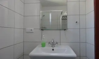 MUTĚNICE - vinný sklep - foto číslo 1