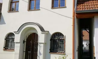 MUTĚNICE - vinný sklípek - foto číslo 13