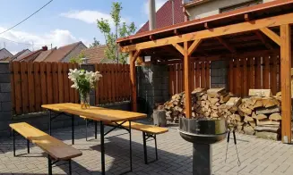 MUTĚNICE - vinný sklípek - foto číslo 16