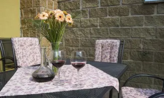 MUTĚNICE - rekr. dům bez majitele - foto číslo 23