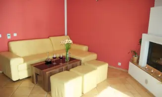 MUTĚNICE - rekr. dům bez majitele - foto číslo 1