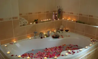 MUTĚNICE - rekr. dům bez majitele - foto číslo 6