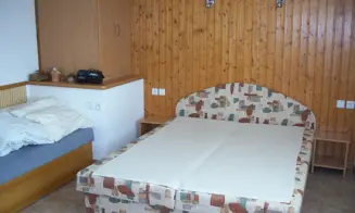 DOLNÍ BOJANOVICE - chalupa - foto číslo 5