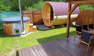 POLICE -  chalupa - foto číslo 15