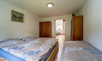 POLICE -  chalupa - foto číslo 9