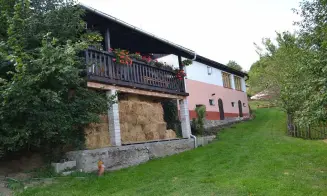 ŠTÍTNÁ NAD VLÁŘÍ - chalupa - foto číslo 19