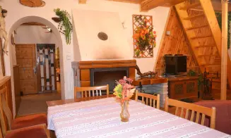 ŠTÍTNÁ NAD VLÁŘÍ - chalupa - foto číslo 10