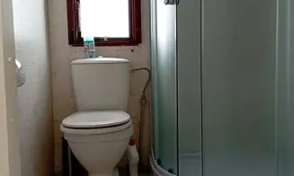 VÝROVICE - 2 mobilheimy - foto číslo 2