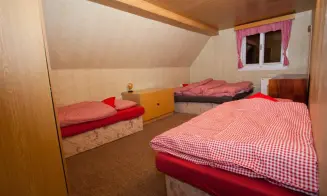 ROKYTNICE NAD JIZEROU - chalupa - foto číslo 6