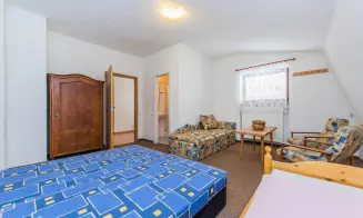 DOLNÍ DVŮR - chalupa - foto číslo 19