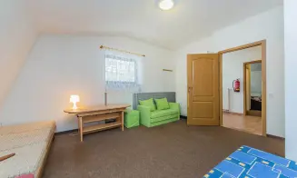 DOLNÍ DVŮR - chalupa - foto číslo 2