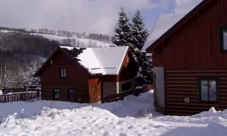 VRCHLABÍ -  3 chaty - 6 apartmánů - foto číslo 2