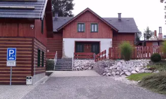 VRCHLABÍ -  3 chaty - 6 apartmánů - foto číslo 25