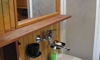 MOSTEK  *** - chata se zapuštěným bazénem - foto číslo 4